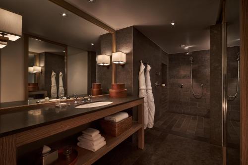Junior Suite with City View