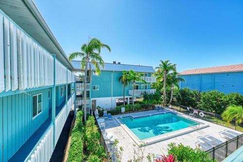 Anna Maria Island Beach Palms 5B