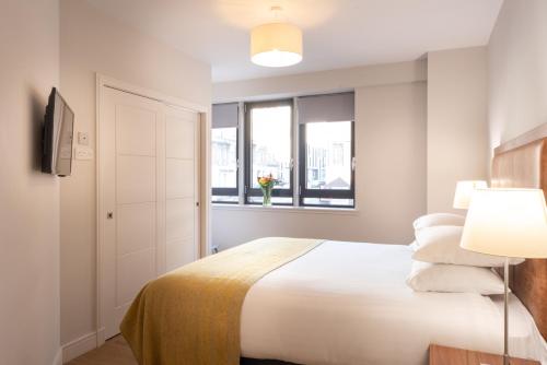 PREMIER SUITES PLUS Glasgow Bath Street - image 12