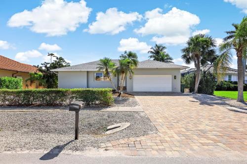 1211 Spanish Court - main image