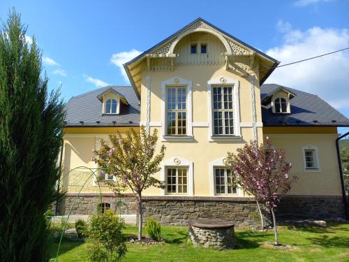 Vila Liduška (Vila Liduska) in Zátor