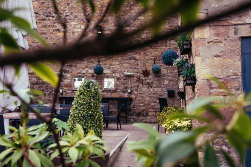 Exterior view, The Sun Hotel & Bar in Lancaster