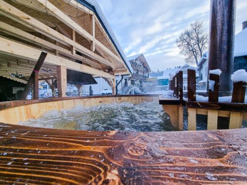 バトゥナ Vila Victoria Moldovita 4つ星 ホテル 外観