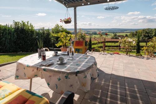 Familienfreundliche Ferienwohnung mit Terrasse in einer reizvollen Mittelgebirgslandschaft in Oberleichtersbach