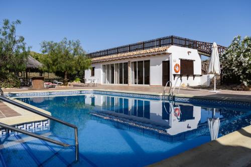 A szálláshely kívülről, Complejo Rural Sol de Taberno in Taberno