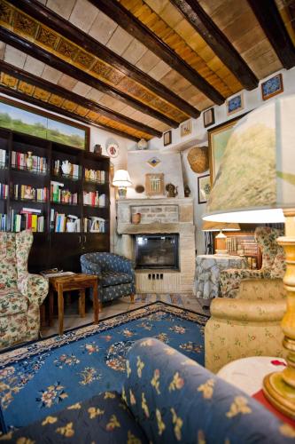 Shared lounge/TV area, Hotel Elimo in Trapani