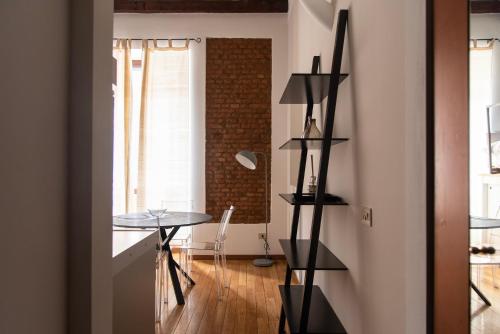 Youhosty - Rosales 1, Milan (photo 3)