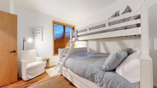 Snowcreek 887 Condo - image 12