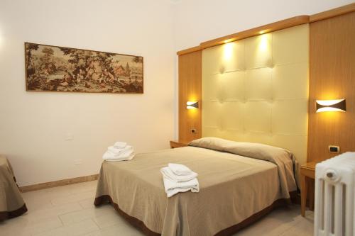 Standard Triple Room image 7