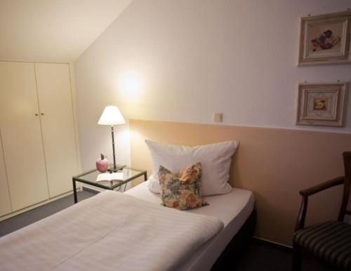 1 twin bed