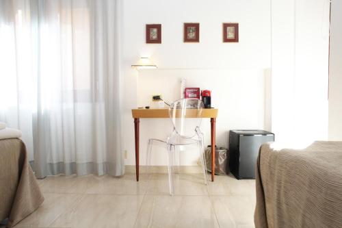 Deluxe Room image 4