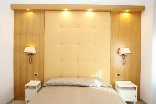 Deluxe Room image 8