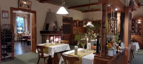 مطعم, Hotel Weiße Taube in دوبيلن