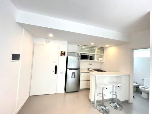 One-Bedroom Apartment image 7