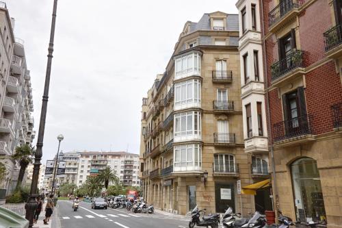 Zubieta Playa 3 by FeelFree Rentals - image 3
