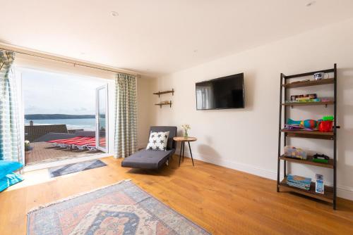 Coast View - 5 bedrooms with hot tub & sea views, Woolacombe (foto 7)