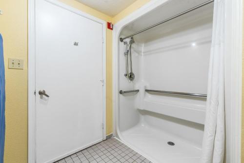 King Room - Disability Access/Non-Smoking