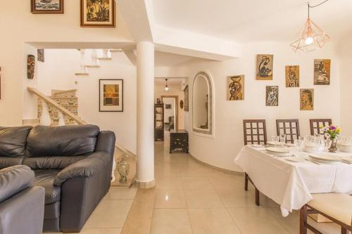 Villa Saudade in Estombar