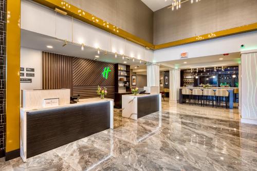 Holiday Inn - Kansas City - Downtown, an IHG Hotel