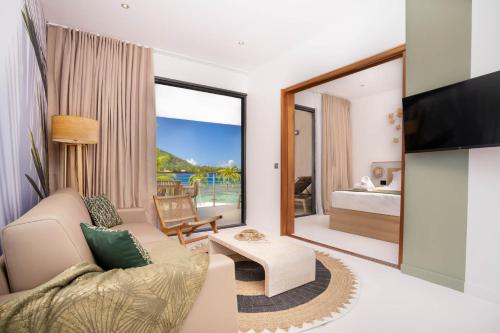 Cook's Bay Hotel & Suites in Moorea Island