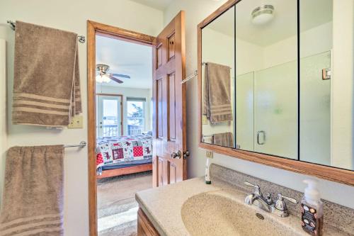 House with Deck Overlooking Lake of the Ozarks!