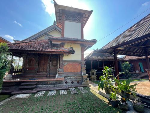 Mangku Homestay