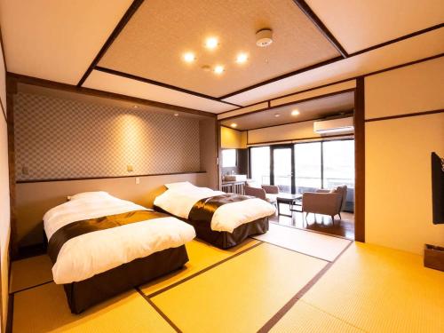 Japanese-Style Room