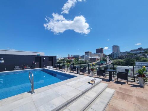 2BR Condo 10 min to Old Quebec Pool & Gym, Québec (foto 4)