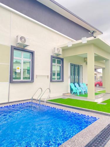 SARASERA HOMESTAY with PRIVATE POOL MELAKA