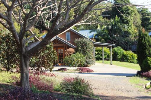 Lakeview Cottage - Pet Friendly!