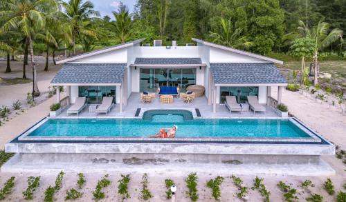 C&N Kho Khao Beach Resort