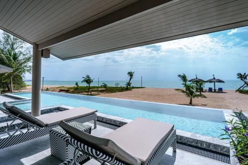 C&N Kho Khao Beach Resort