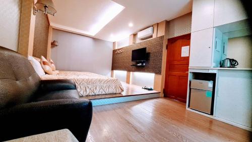 出汗Chu Han C&C B&B Homestay near Bian Shi Shi Jia Flat Dumpling