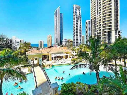 seaView Chevron Renaissance Free Parking &FREE WIFI - Tap to explore photos
