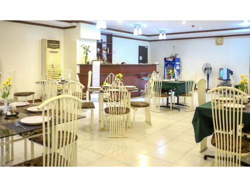 Cebu Crowne Garden Hotel 2-Star Hotel suite