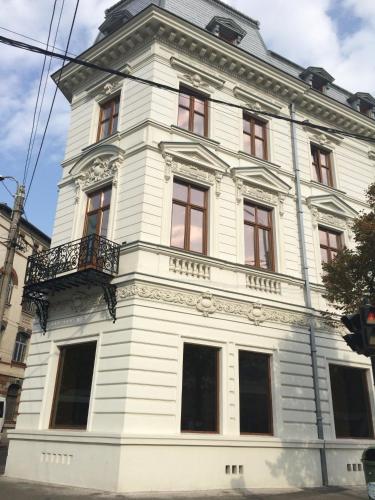 Euro Hotel Grivita - image 9