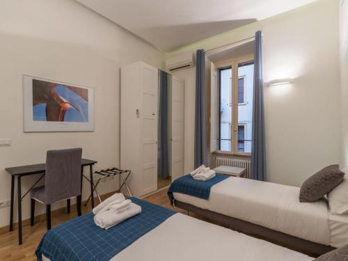The Best Rent - Elegant flat near Colosseum, Рим (фото 8)