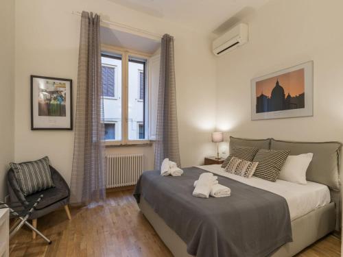 The Best Rent - Elegant flat near Colosseum, Рим (фото 10)