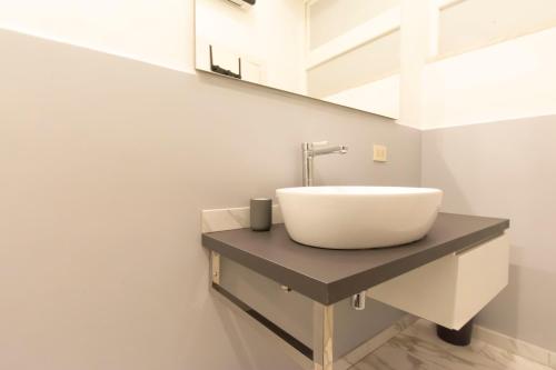 Cozy Tritone - My Extra Home - image 14