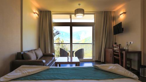 Shola Crown Resort - Munnar