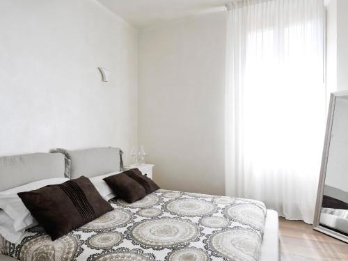 Two-Bedroom Apartment image 1