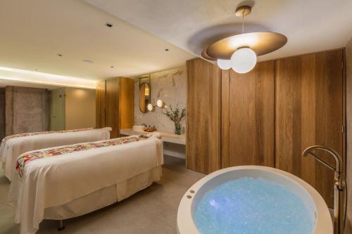 Hot tub, Marina Fiesta Resort and Spa in Cabo San Lucas