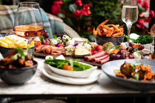 The Metropole Hotel Cork - image 2