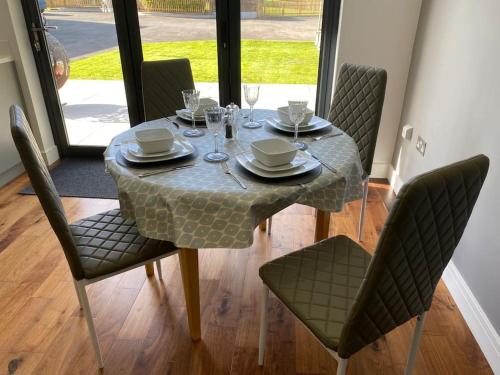 Cedar Garden Cottage in West Chinnock