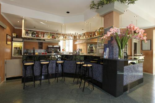 Hotel Conti 5