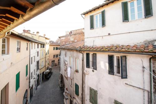 Sibilla Luxury Flat in center town - image 4