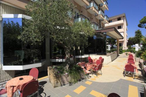 Hotel Conti 3