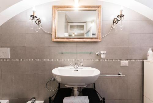 Cozy loft Orsini Palace, Рим (фото 10)