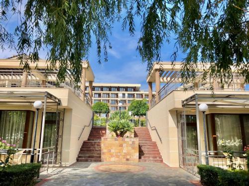 숙소 외관, Sorrento - Menada Apartments in 스베티 블라스