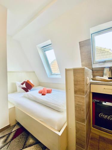 M-Hotel - image 6